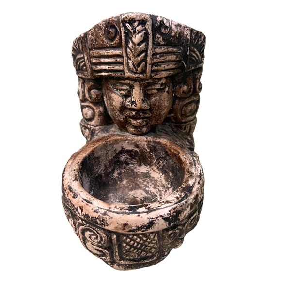 Vintage Egyptian Bust Ashtray- Smudging Tray - Incense Tray  Vintage Woman Bust Figure Art Deco Pottery Egyptian Ashtray‎